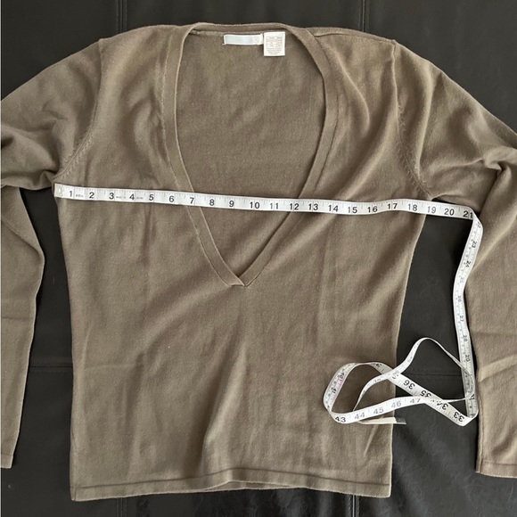 BRYLANE  Deep V Neck 100% Cotton Sweater Size-8 - Picture 7 of 12